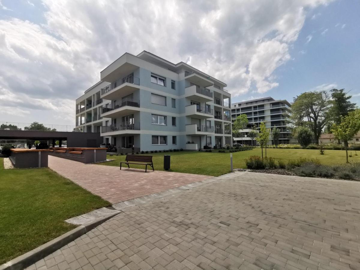 בלטונללה Vizpart Honved Apartman מראה חיצוני תמונה